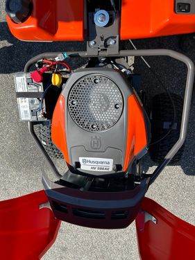 Husqvarna Rider R 214TS