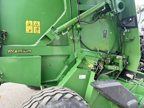 John Deere 854 Premium Rundballenpresse