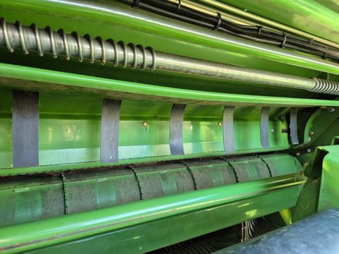 Krone Comprima V150 Rundballenpresse