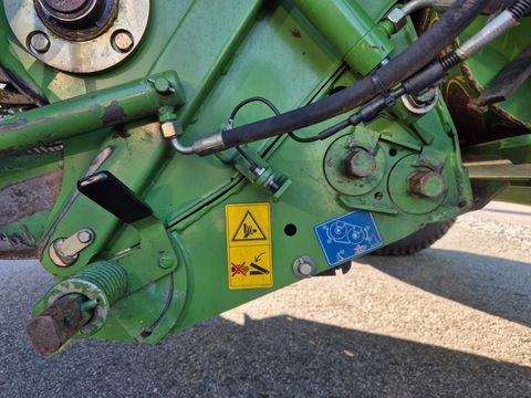 Krone Comprima V150 Rundballenpresse