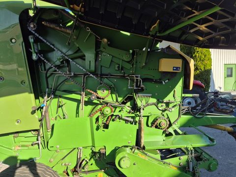 Krone Comprima V150 Rundballenpresse
