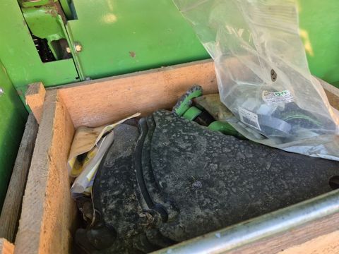 Krone Comprima V150 Rundballenpresse