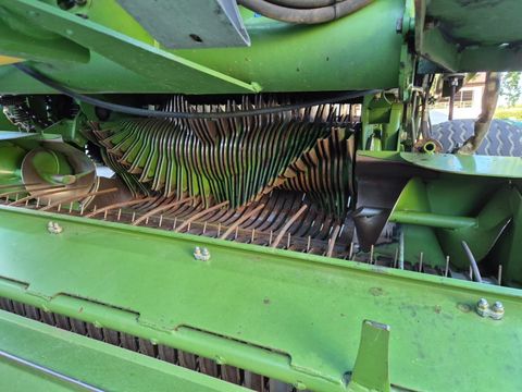 Krone Comprima V150 Rundballenpresse