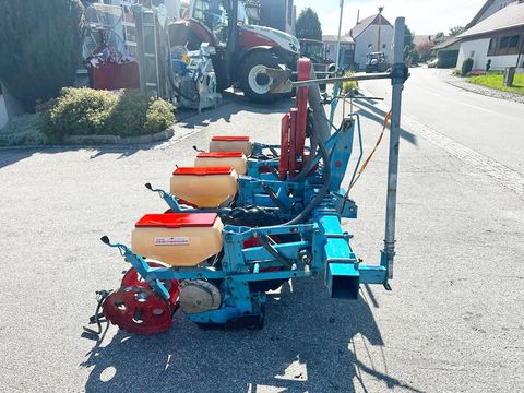 Monosem PNU 4-reihige Einzelkornsämaschine
