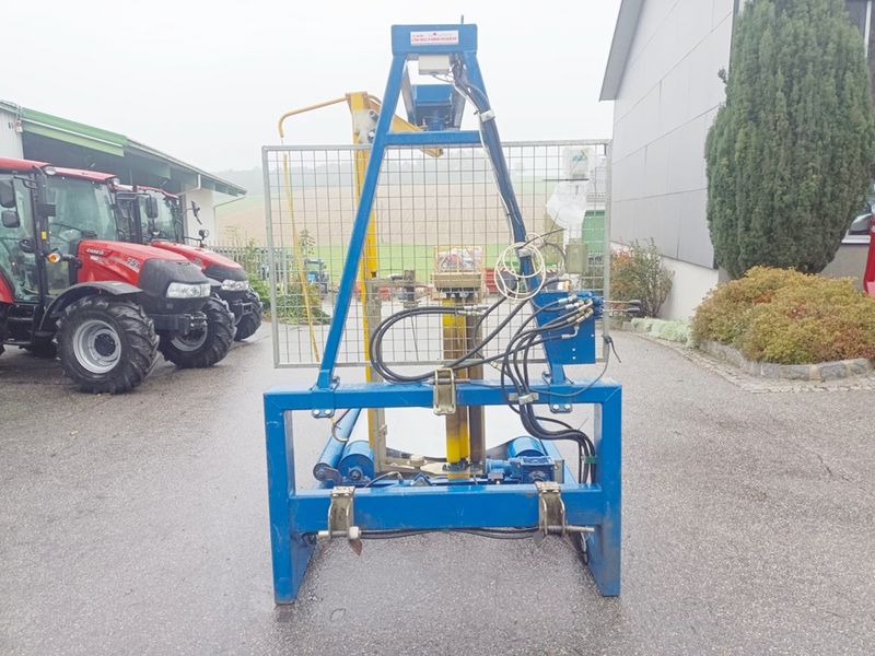 Göweil G3010 stationärer Rundballenwickler 2