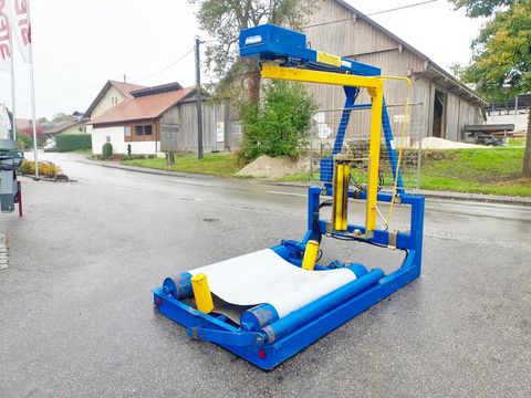 Göweil G3010 stationärer Rundballenwickler