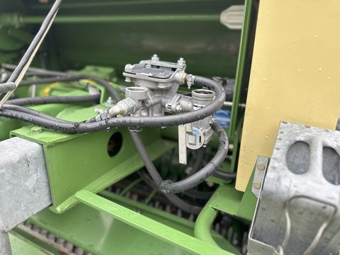 Krone Vario Pack 1500 Multi Cut Rundballenpresse