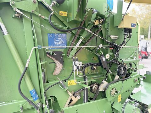 Krone Vario Pack 1500 Multi Cut Rundballenpresse