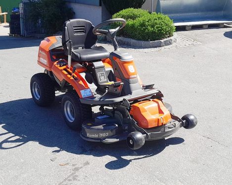 Husqvarna Rider R 216TS AWD