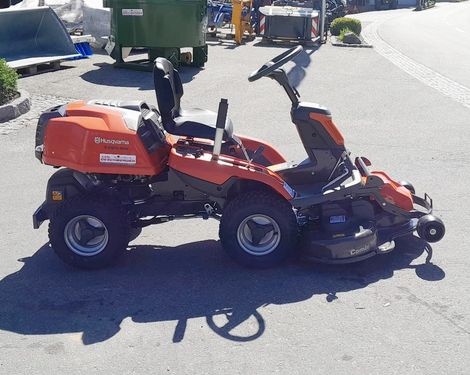 Husqvarna Rider R 216TS AWD