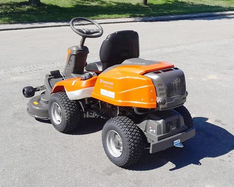 Husqvarna Rider R 216TS AWD