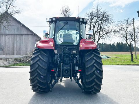 Case IH Farmall 120M