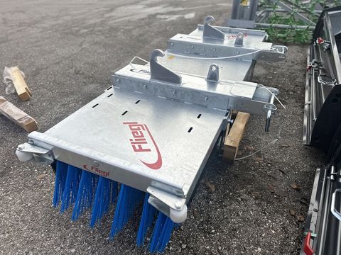 Sonstige Fliegl Luchs Kehrbesen 2.500 mm breit