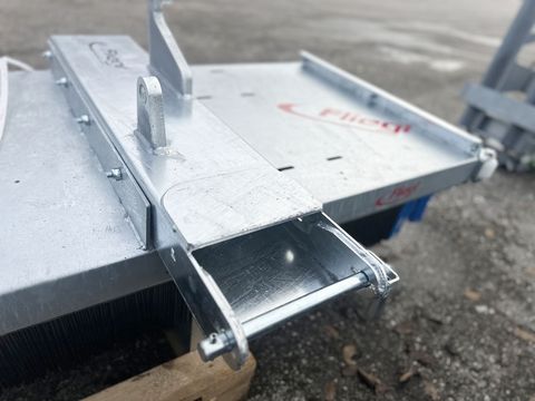 Sonstige Fliegl Luchs Kehrbesen 2.500 mm breit