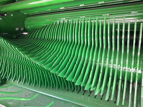 McHale V6750-II Rundballenpresse
