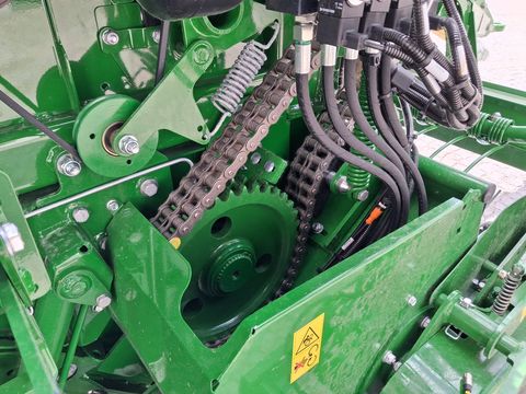 McHale V6750-II Rundballenpresse