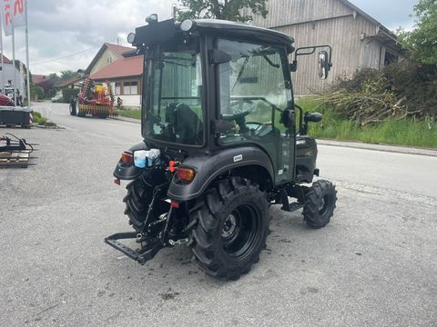 Solis 26 HST Panther mit Kabine