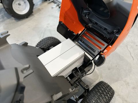 Husqvarna TC 100i Akku-Rasentraktor