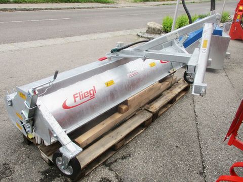 Fliegl ECONOMY Kehrmaschine 2300 mm
