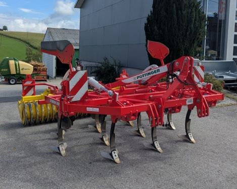 Pöttinger Synkro 3030 Nova Grubber