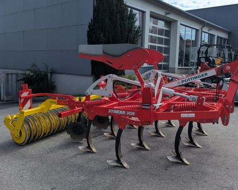 Pöttinger Synkro 3030 Nova Grubber