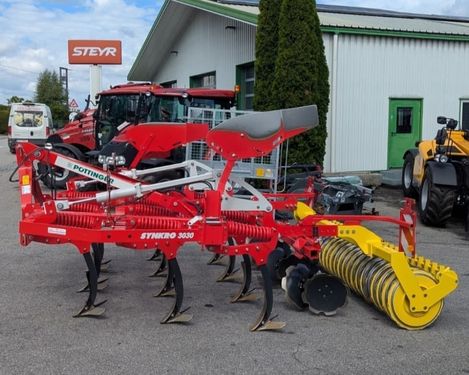 Pöttinger Synkro 3030 Nova Grubber