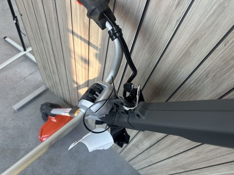 Husqvarna Husqvarna 220iR Akkutrimmer