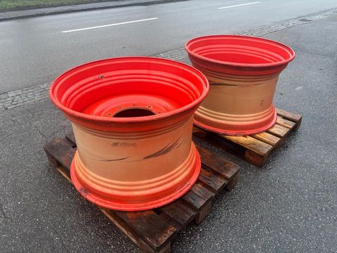 Sonstige Claas 10-Loch Felgen TW21B x 32