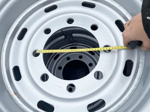 BKT 500/60R22,5 FL 630 Räder