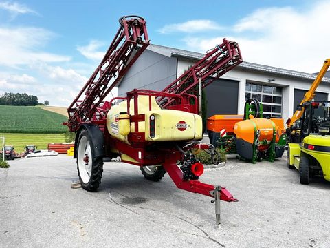 Hardi Commander 2800 l Feldspritze gezogen