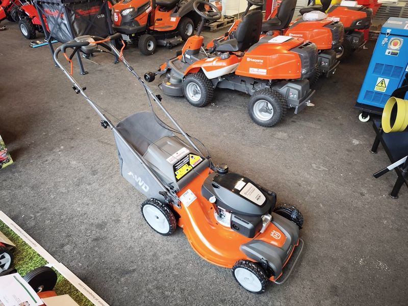 Husqvarna LC 353 AWD Rasenmäher 3