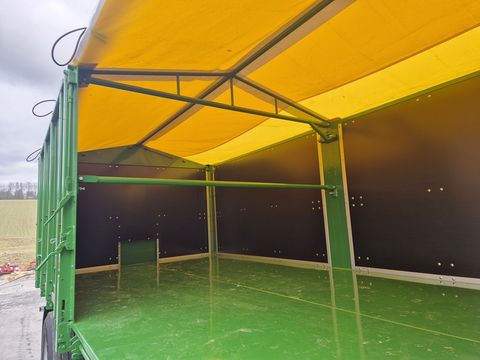 Kröger HKD302 2-Achs-3-Seitenkippanhänger