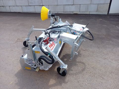 Fliegl Kehrmaschine Typ 500 - 2.100 mm breit