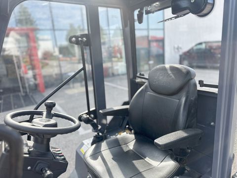 Toyo KU 836-II Hoflader