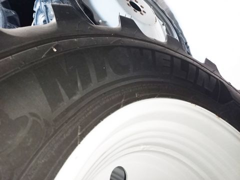 Michelin VF 540/65R30 AxioBib 2 Räder 158D