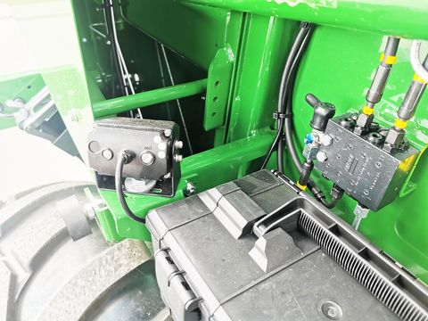 McHale  F5-550 Rundballenpresse 