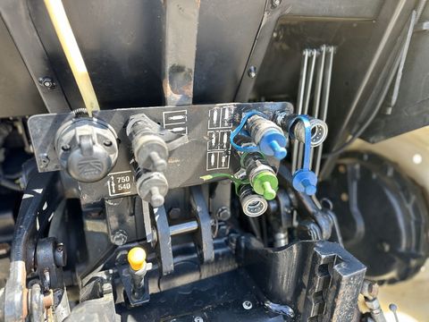 New Holland TD 5040