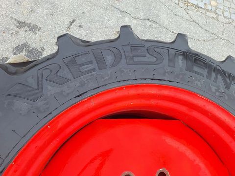 Vredestein 280/85 R 28 Pflegeräder