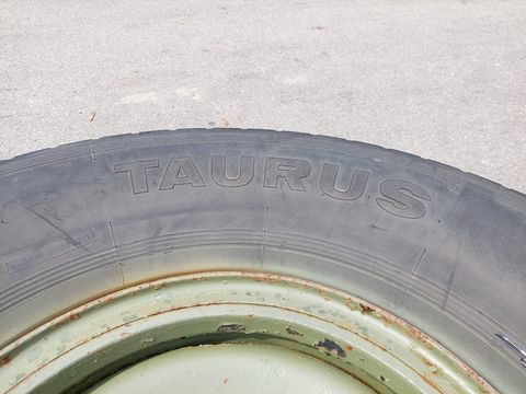 Taurus 365/80 R 20 Räder