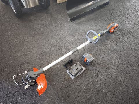 Husqvarna Husqvarna 215iL- Akkutrimmer