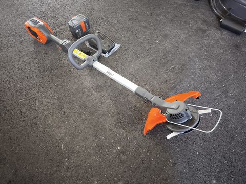 Husqvarna Husqvarna 215iL- Akkutrimmer