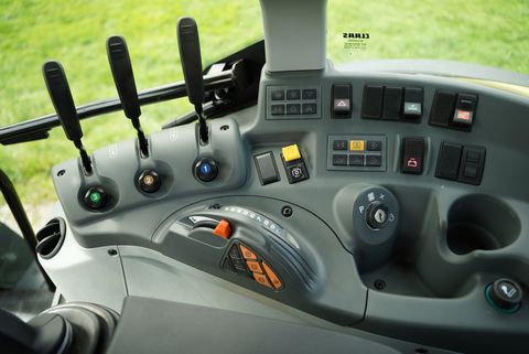 Claas Arion 420 Stage V (CIS)