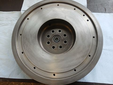 Steyr SCHWUNGRAD zu SISU Motor (STEYR 900)