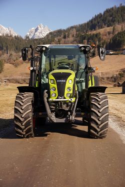 Claas Arion 420 Stage V (CIS)