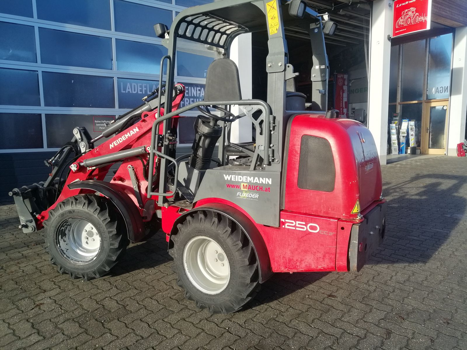 Weidemann 1250 Hoftraktor  2