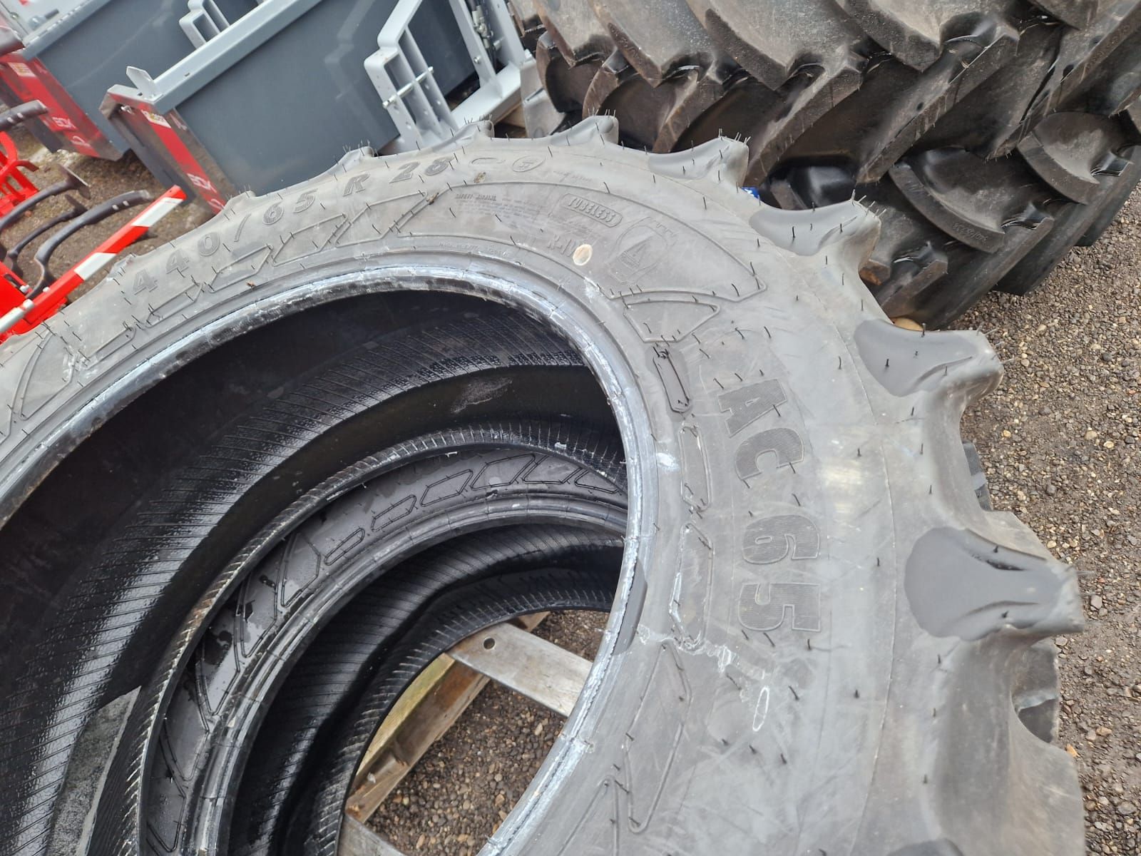 Mitas 480/65R 28 AC 65 3