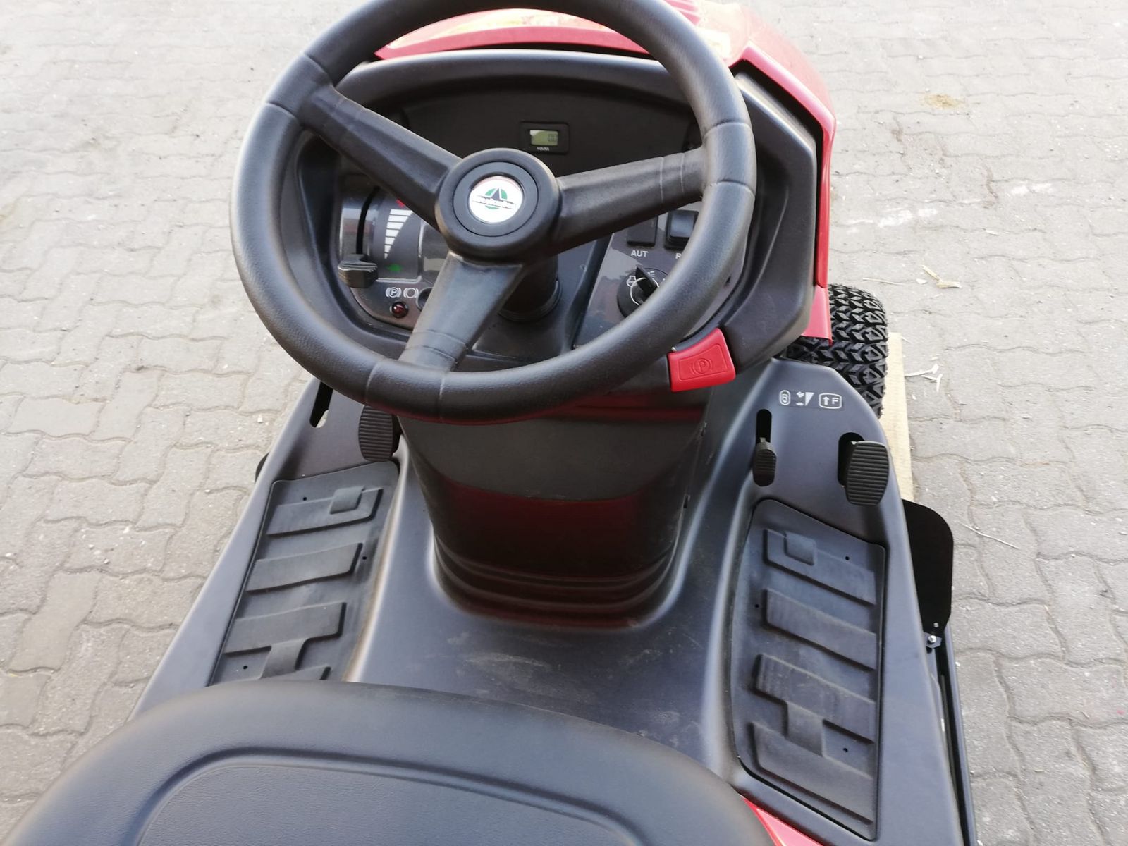 Herkules HT110-22D Hochgrasmäher Schlegelmäher 3