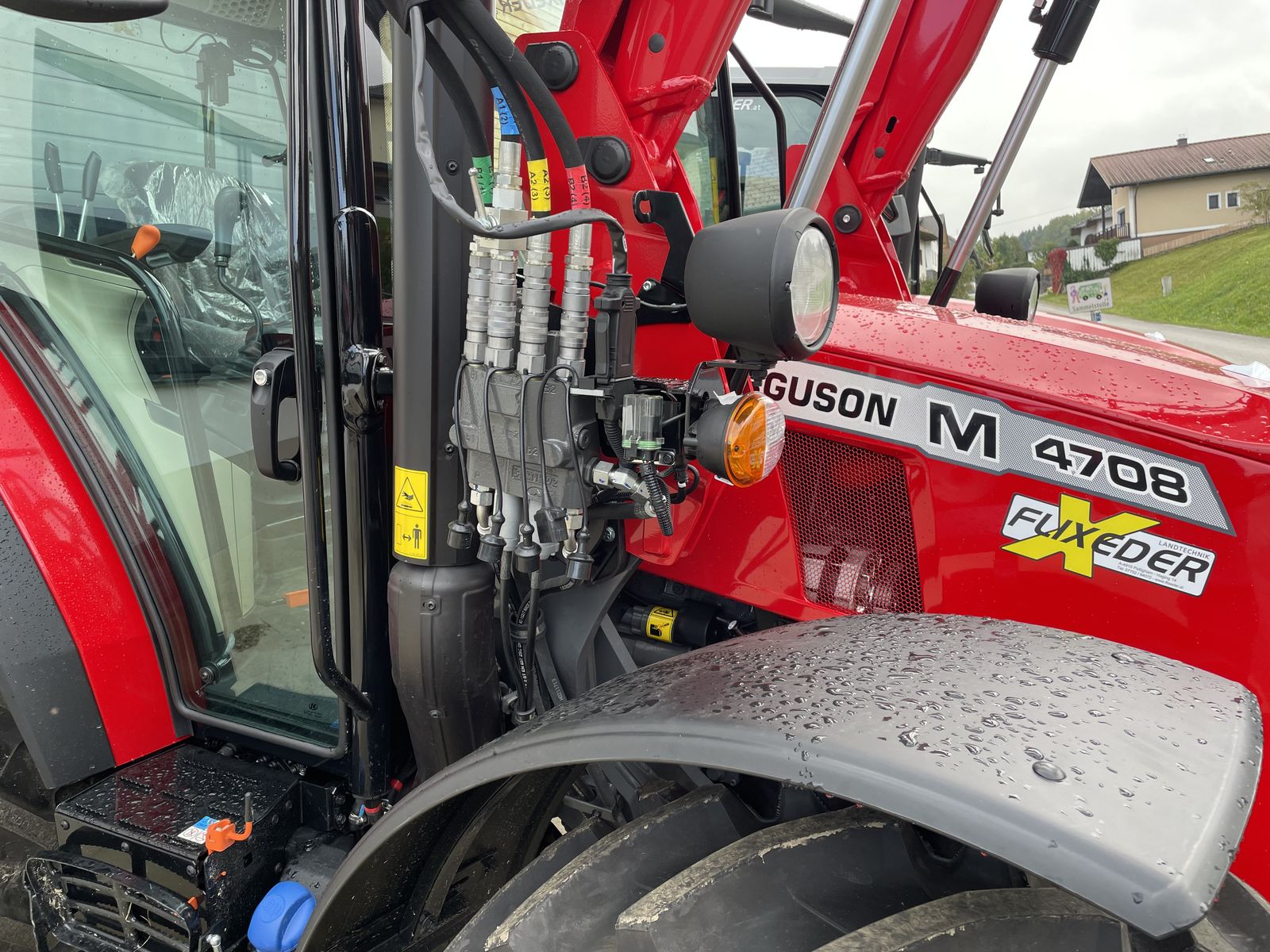 Massey Ferguson MF 4708 M Dyna-2 Kabine 3