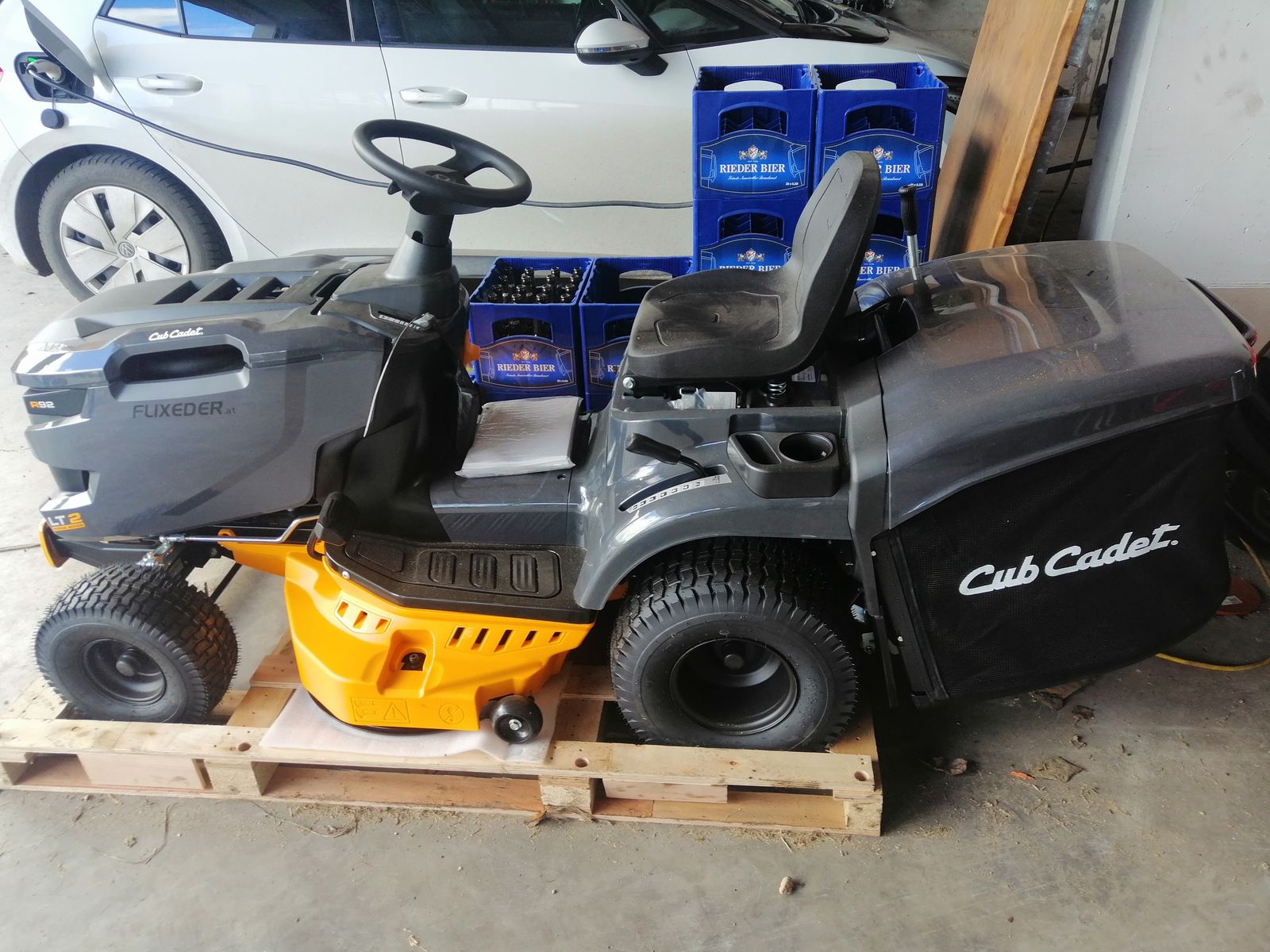 Cub Cadet LT2 R92 Hydrostat  3