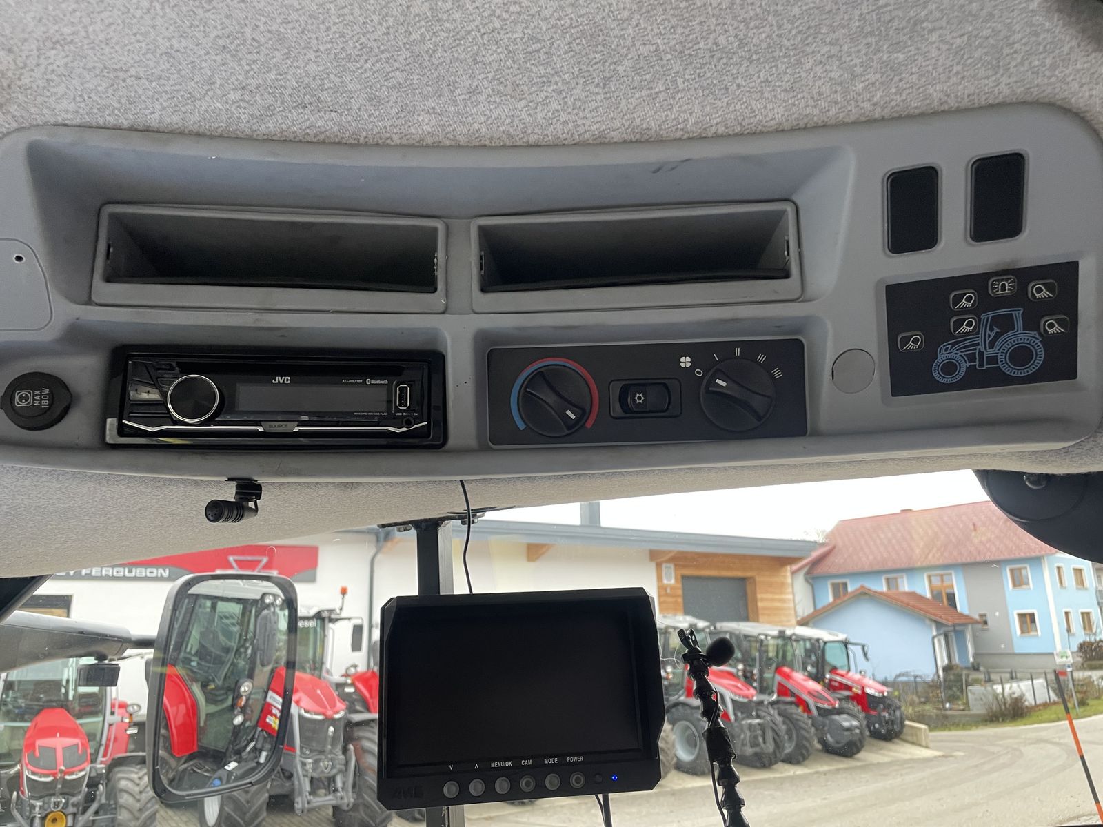 New Holland T6.140 3